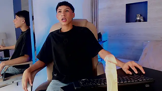 Velvet An online show from April 30, 4:08 am