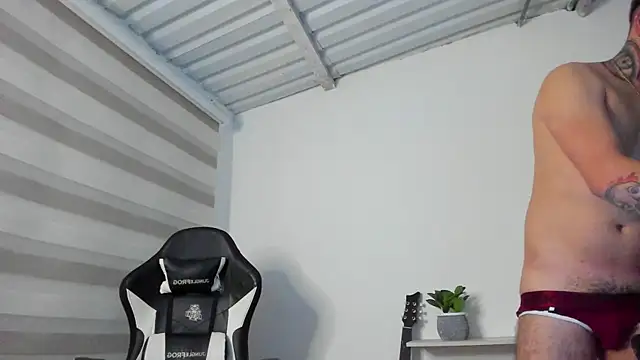 AaronHardi online show from May 20, 6:20 am
