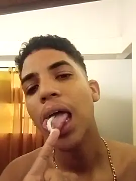 Lukaz Caballero online show from July 20, 3:14 pm