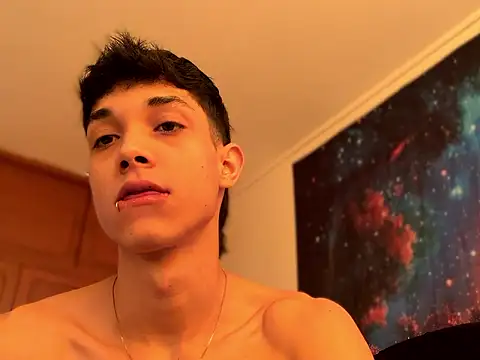 RoughDiamond  online show from April 30, 8:27 pm