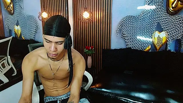 Skinny cute Alyer online show from June 26, 7:16 pm
