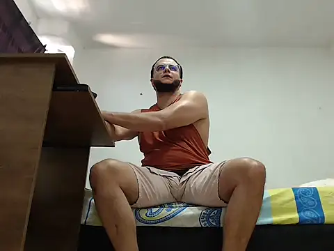 Masterboy00 online show from April 25, 8:28 pm