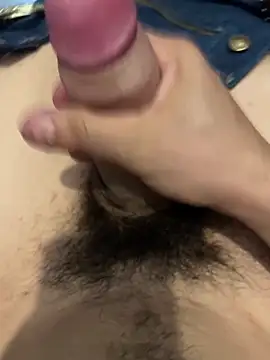 oscarjavi1997 online show from April 28, 2:33 pm