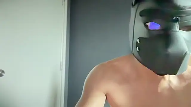 EastHunter online show from May 2, 4:59 am