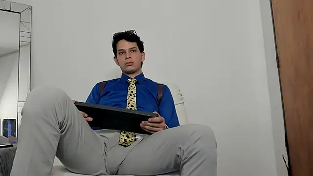 elijah stoone online show from April 30, 5:31 pm