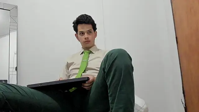 elijah stoone online show from May 7, 11:43 am