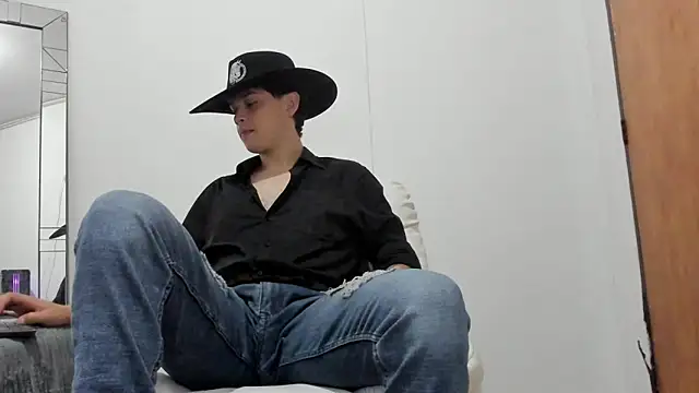 elijah stoone online show from April 29, 3:38 pm