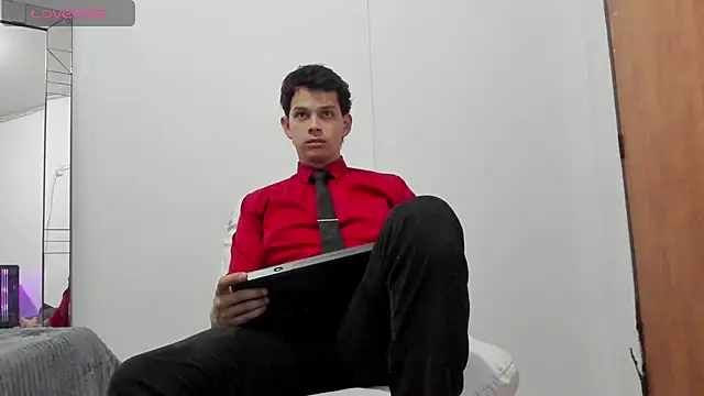 elijah stoone online show from April 25, 7:44 pm