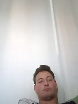 welltommy2001 online show from June 9, 10:39 am