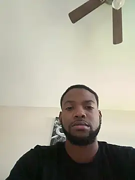 blackdiesel0 online show from April 23, 1:13 pm