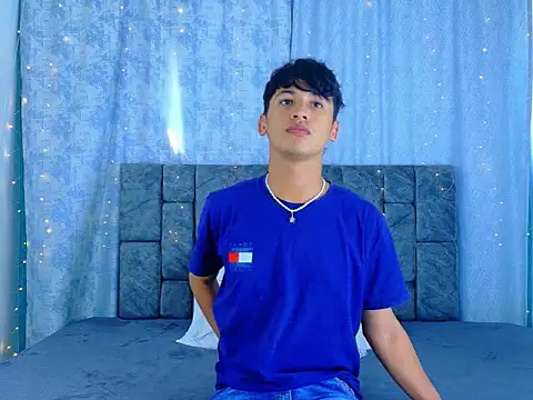 IhanKing online show from May 14, 7:01 pm