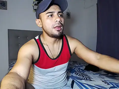 zeussexyhot online show from June 3, 5:09 am