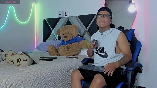 winniepooh 69 online show from May 27, 9:12 pm