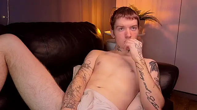JusttJustin online show from April 30, 8:57 pm