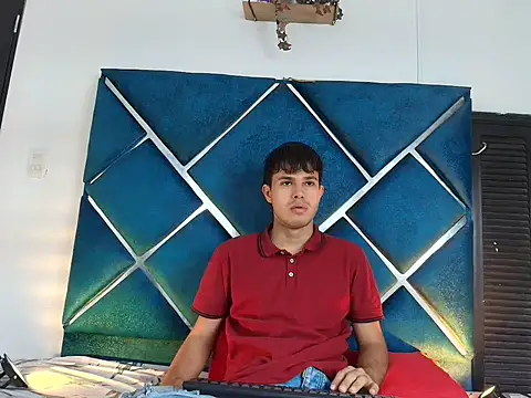 EdwinBoys online show from April 20, 12:51 pm