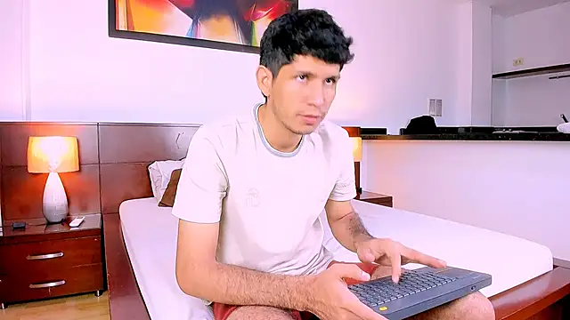Lucas Dream online show from July 23, 11:40 am