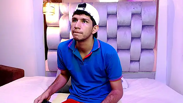 Lucas Dream online show from July 21, 11:34 am