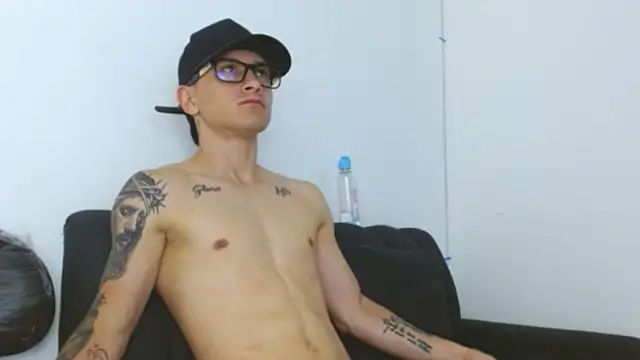 Zeusdark19 online show from June 24, 12:08 pm