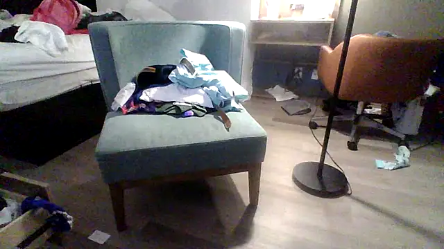 Dicksee Left online show from April 29, 3:33 am