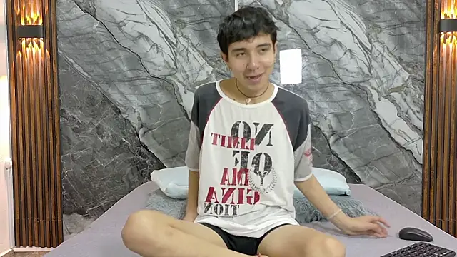 NoahWalker   online show from July 22, 11:24 am