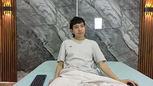 NoahWalker   online show from July 15, 11:28 am