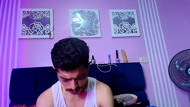 taylor Stele online show from June 15, 2:47 am