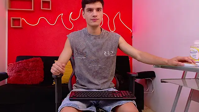 LeoTease online show from July 25, 7:43 pm