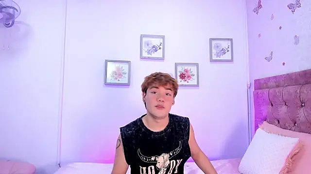 VeluniLiore online show from May 19, 12:44 pm