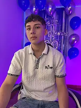 OLIVER K online show from June 10, 7:03 pm