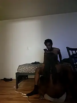 SkinnnyBlack online show from April 27, 6:32 am