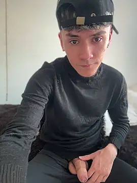 martin18 dirty online show from April 24, 8:55 pm