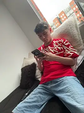 martin18 dirty online show from April 23, 8:44 pm