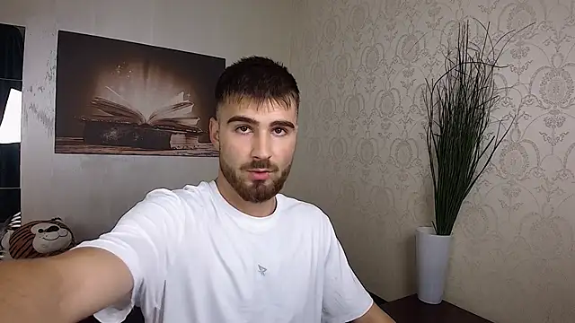 KyloEast online show from July 28, 4:42 am