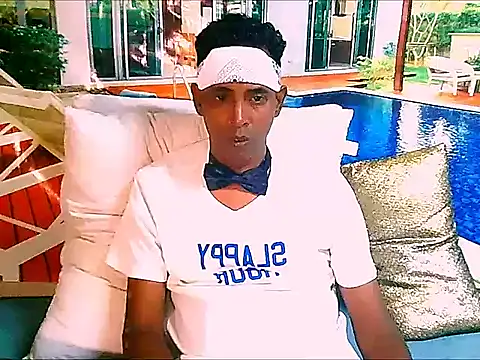 IndianHunk01 online show from April 22, 5:50 pm