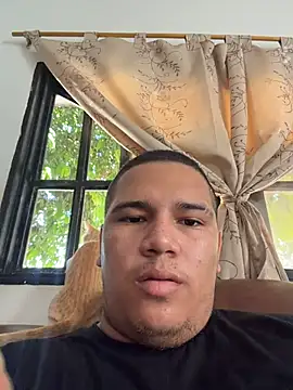 Patricio 02 online show from August 7, 2:02 pm