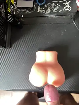 guacyxxx online show from April 26, 3:42 pm