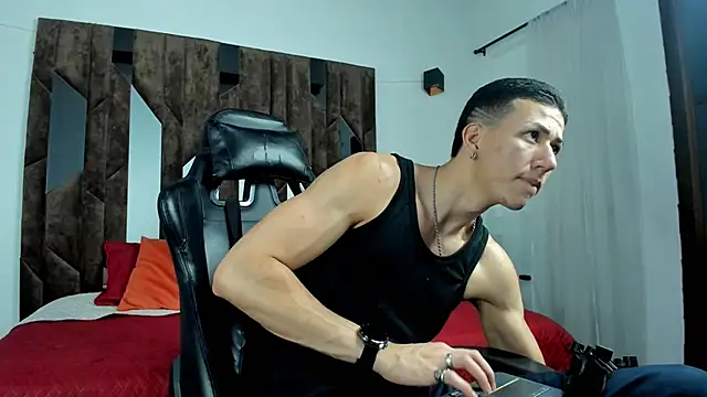 OliverThompsonJS online show from May 29, 5:17 am