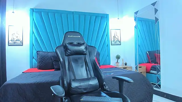 OliverThompsonJS online show from May 9, 6:47 am