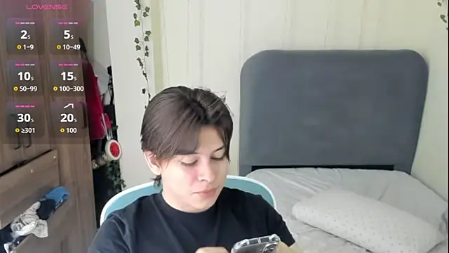 Felixzyn online show from May 3, 7:49 pm