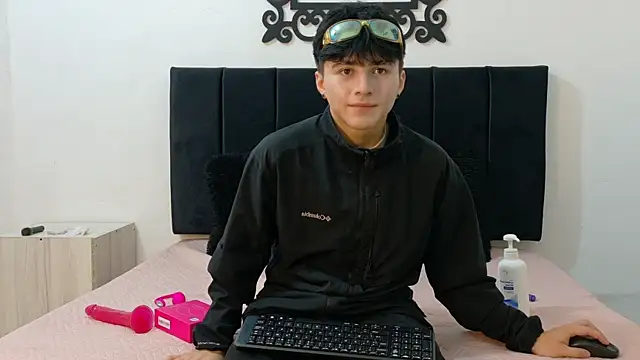 LunayDream online show from June 6, 12:00 pm