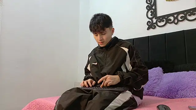 LunayDream online show from July 27, 11:50 am
