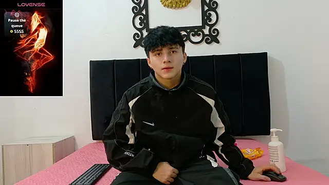 LunayDream online show from June 11, 12:25 pm