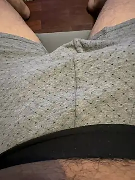 juliomfar69 online show from July 25, 5:37 am