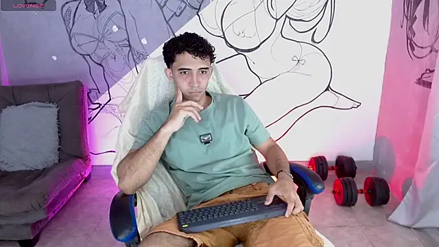 caius bigcock1 online show from May 28, 12:36 pm