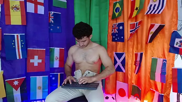 caius bigcock1 online show from July 19, 12:44 pm
