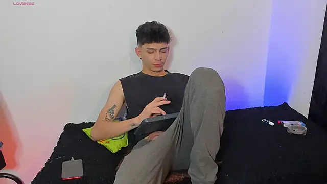  IanLark online show from May 21, 2:07 am