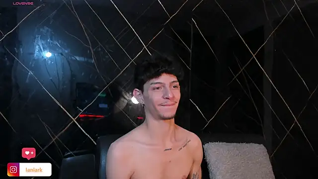  IanLark online show from July 28, 3:14 am