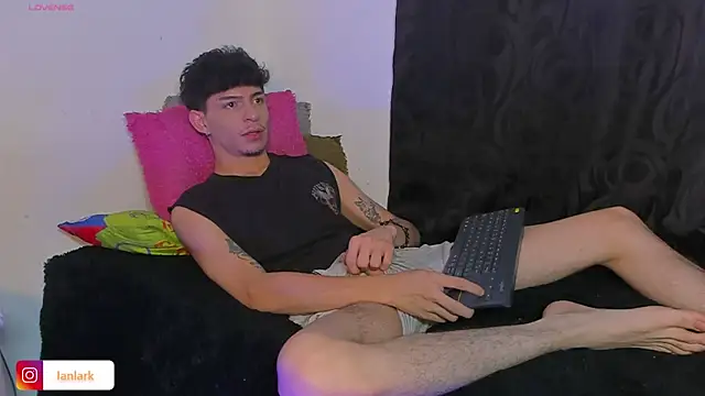  IanLark online show from July 15, 1:12 am