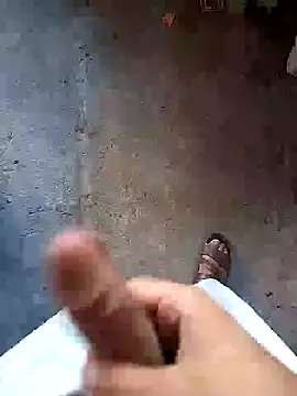 Oussama  001 online show from August 5, 11:26 am