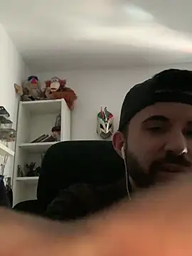 chiquitoconsecreto online show from June 3, 1:35 pm